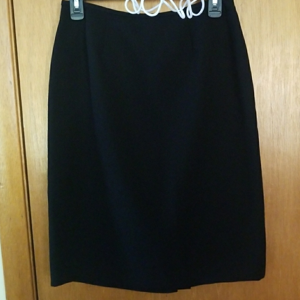 Tailored knee length skirt